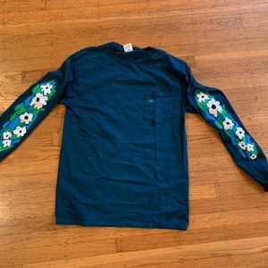 Noah NYC long sleeve tshirt NWOT
